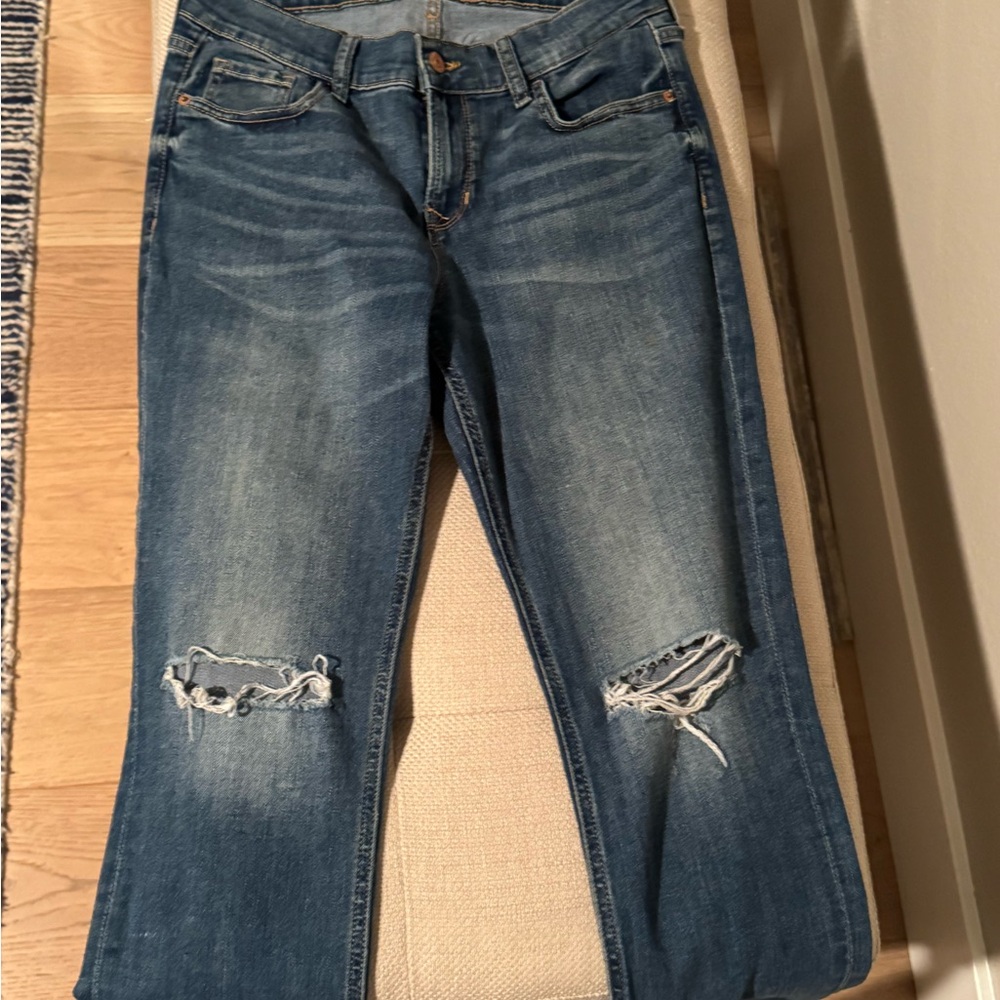 Mid-rise Distressed Jeans